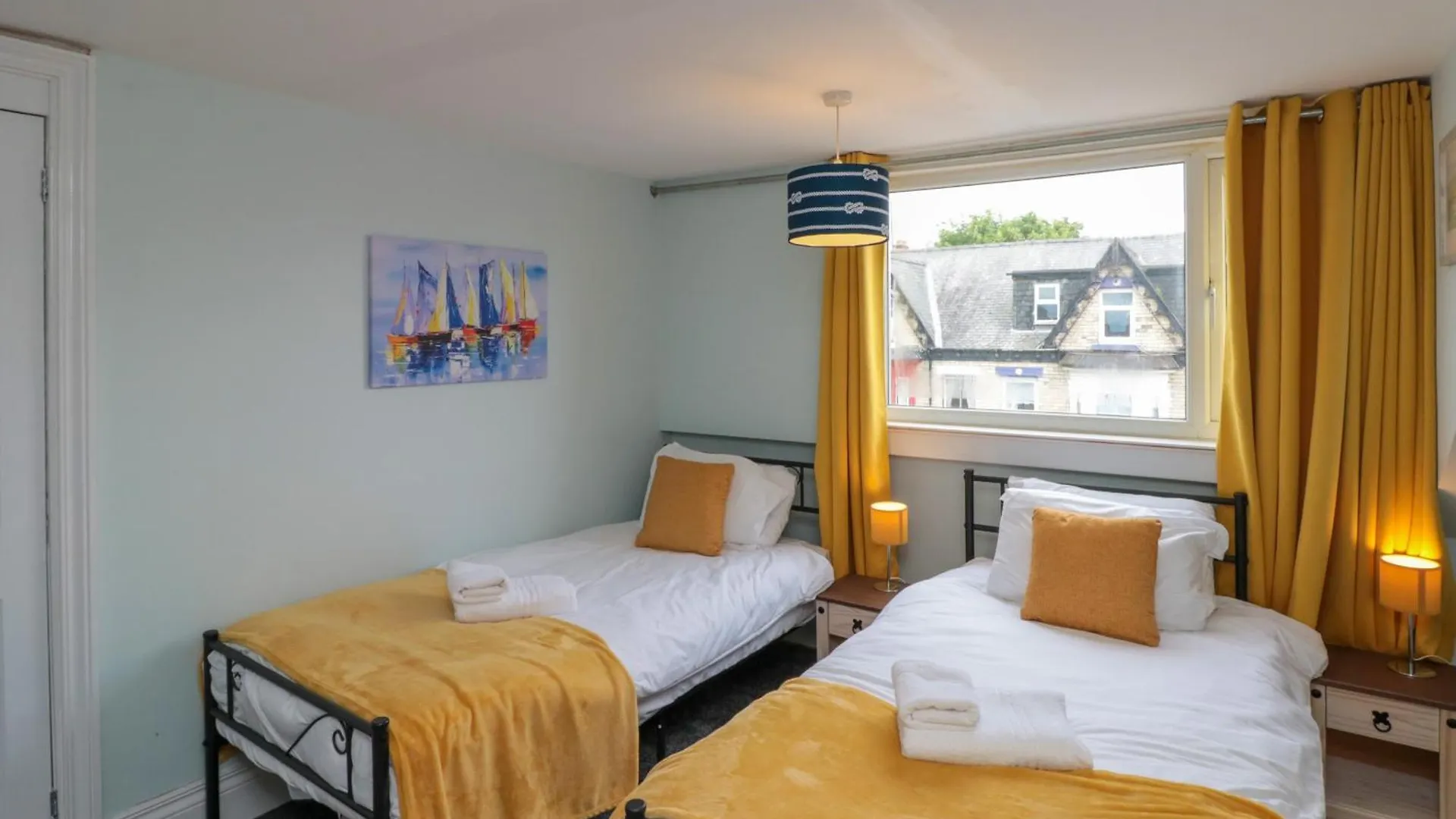 Holyrood Lodge Bridlington